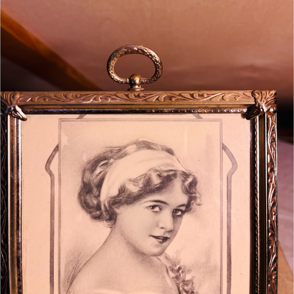 Sold! Vintage A. Toniolo Art Deco Atyle Art Print in Vintage Brass Ornate Frame - Picture 3 of 8